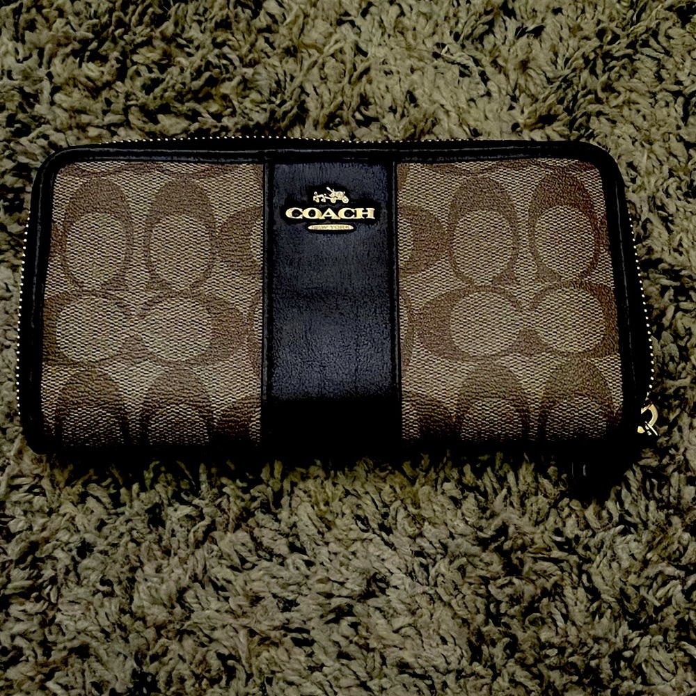 Coach wallet